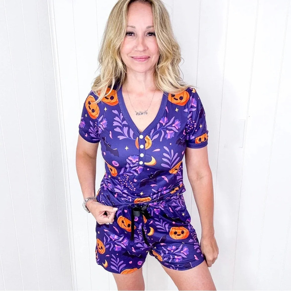 Shirley & Stone Purple Pumpkin Short With Short Sleeve‎ Pajama Set Size Small - Picture 3 of 4